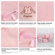 Foldable mesh wash bags for delicate clothing