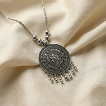 03_necklace_7fe63543-7ffa-4adb-8cdc-3ec934f7b05e - Indigenous Shop
