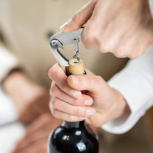 06_wine-operner - Indigenous Shop