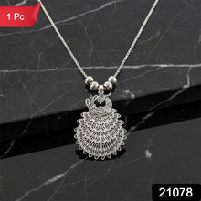 Silver peacock pendant        
