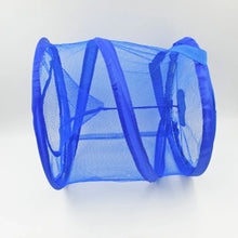 Mesh -up hamper for college dorm