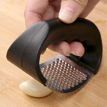 Garlic-Press-04_821846ea-ebf9-43f5-ae57-94c0679a0626 - Indigenous Shop