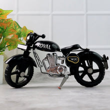 Royal-Enfield-Bullet-04_ab3dba0d-d59f-4085-bd02-31d77d5fdff9 - Indigenous Shop