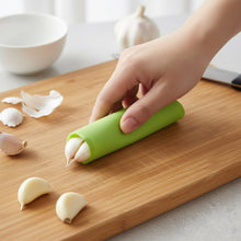 Silicone-Garlic-Peeler-Tube-02 - Indigenous Shop