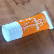 Vitamin-C-Sunscreen-09 - Indigenous Shop