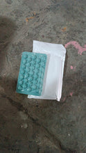 33 Grid Ice Cube Tray with Lid - Ice Ball Maker