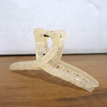 hair-clip-08_3feec90d-1918-4506-aa94-83bb9dd92b3a - Indigenous Shop